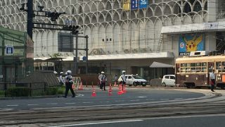 紙屋町交差点も交通規制