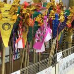 カラフルな灯籠が並ぶ広島の風物詩「盆灯籠」